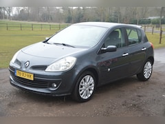 Renault Clio - 2.0-16V Dynamique S Clima Cruise APK Jan 2026