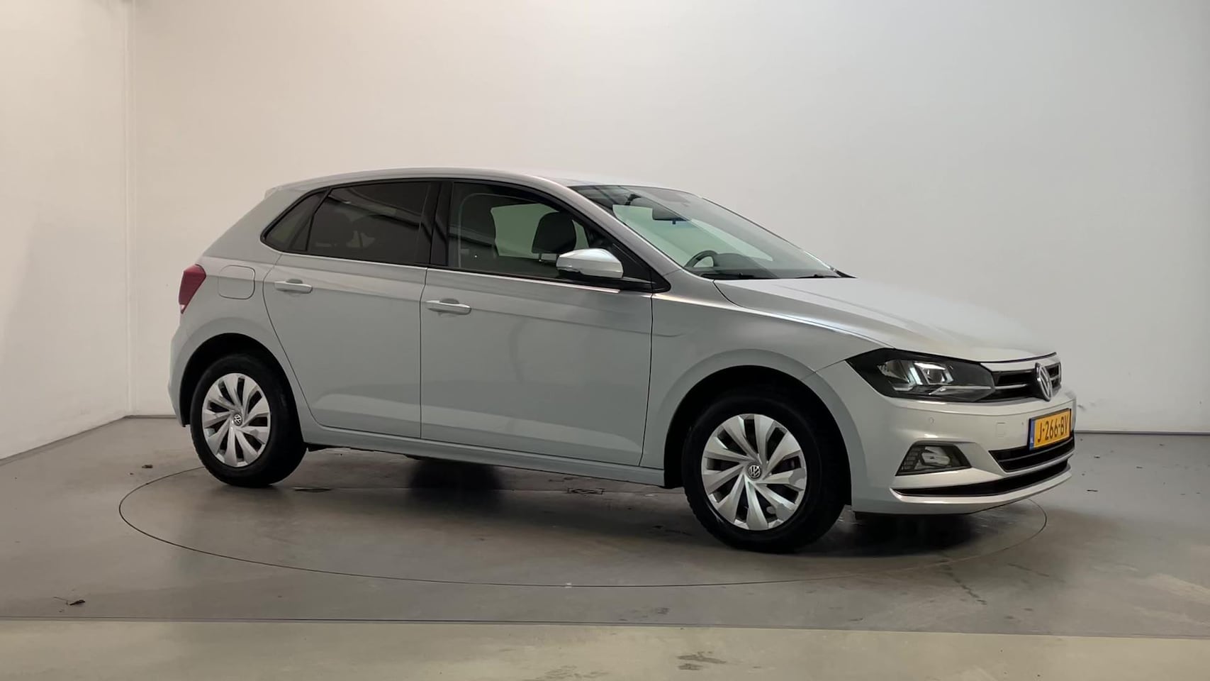 Volkswagen Polo - 1.0 TSI Comfortline Parkeersensoren Navigatie DAB+ App-Connect - AutoWereld.nl