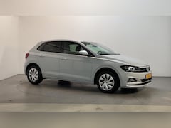 Volkswagen Polo - 1.0 TSI Comfortline Parkeersensoren Navigatie DAB+ App-Connect