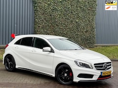 Mercedes-Benz A-klasse - 180 Prestige AMG Pakket| Led| Xenon| Navi| Stoelverw| Lmv| Nap| Boekjes