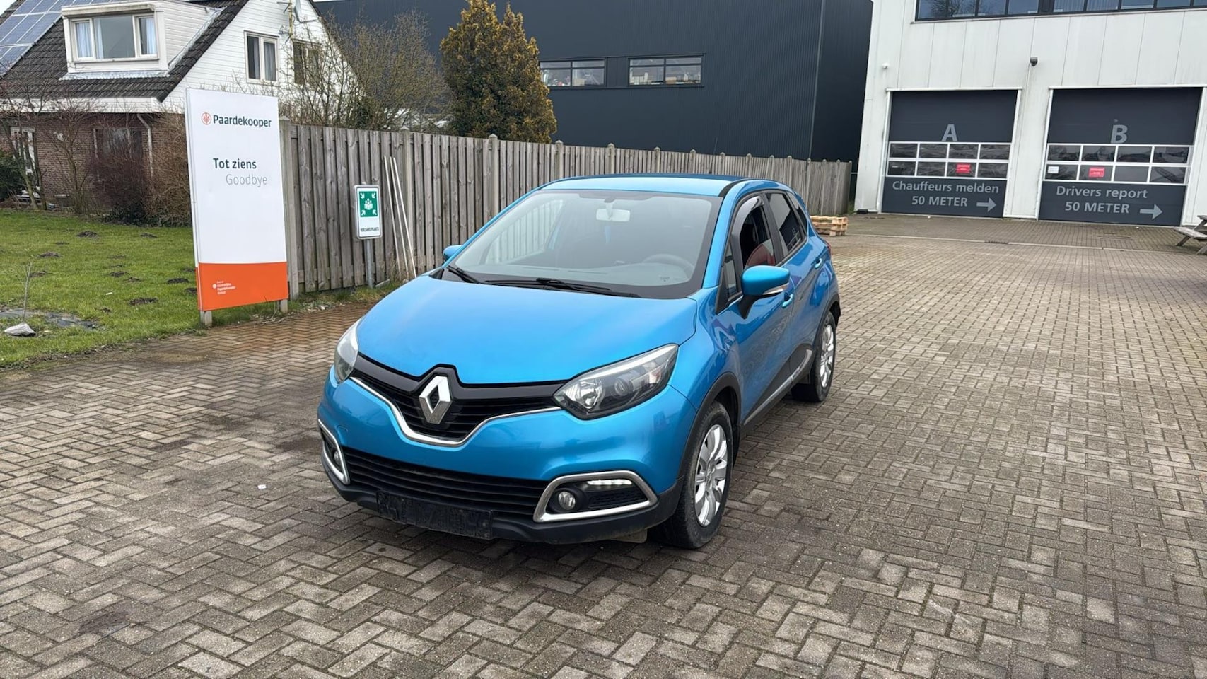 Renault Captur - 1.5 dCi Expression 279.000 Nap Airco Blauw 2014 - AutoWereld.nl