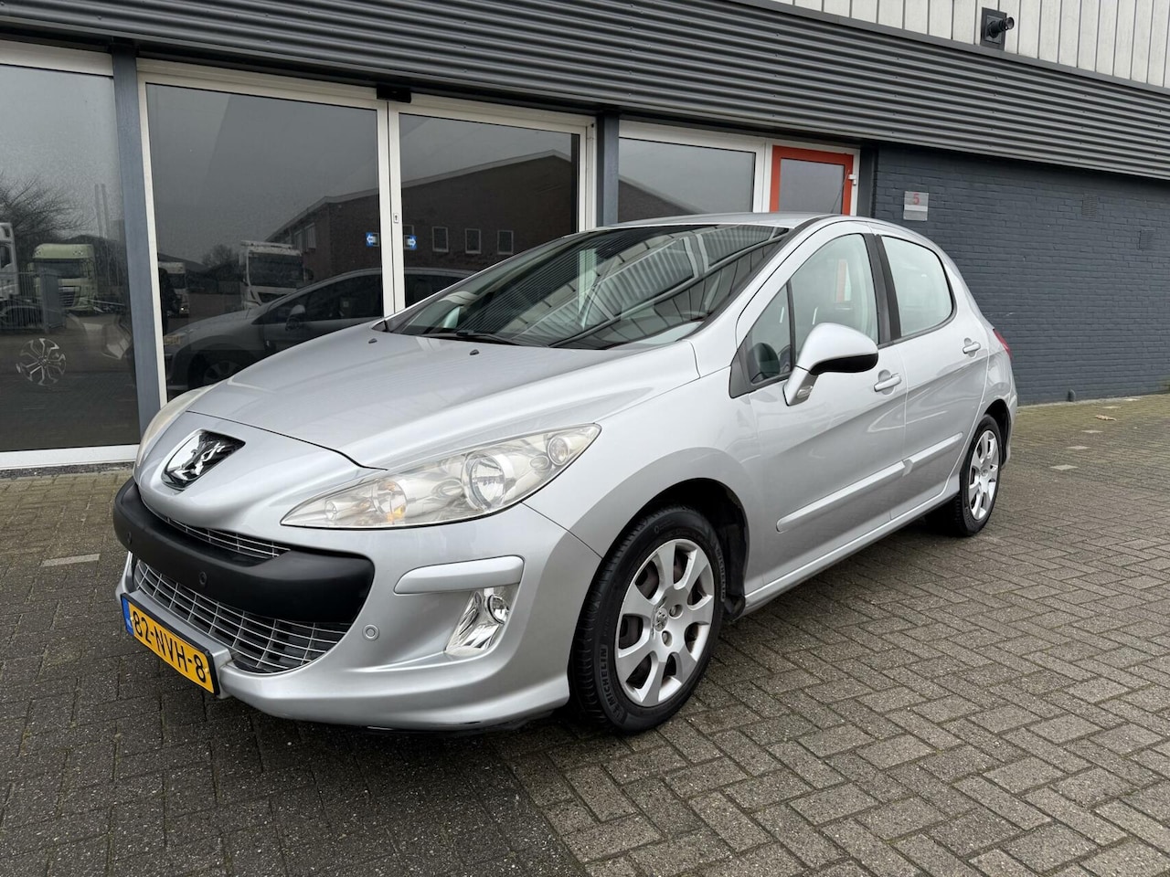 Peugeot 308 - 1.6 VTi XS 1.6 VTi XS - AutoWereld.nl