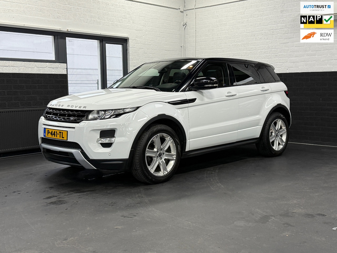 Land Rover Range Rover Evoque - 2.0 Si 4WD Dynamic 2.0 Si 4WD Dynamic, Meridian, Pano, Memory, Stoelverwarming, Camera - AutoWereld.nl