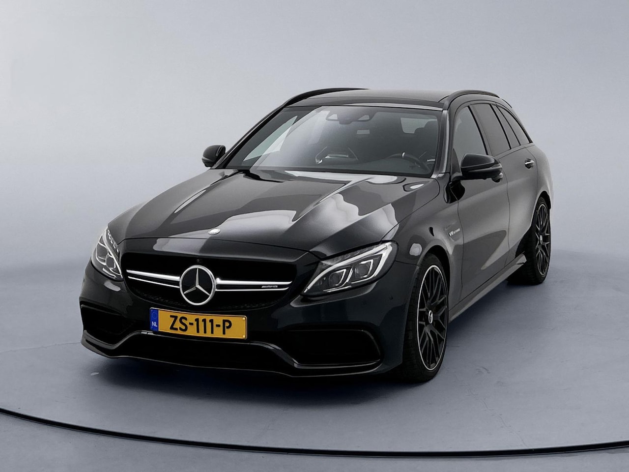 Mercedes-Benz C-klasse Estate - 63 AMG S Keramisch AMG Drivers Package Schaalstoelen 360gr Camera Dealer onderhoud - AutoWereld.nl