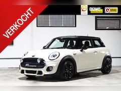 MINI Cooper - 1.5 Chili Serious Business | JCW | King's Cross | LED | Navigatie | PDC | Keyless | NL Aut