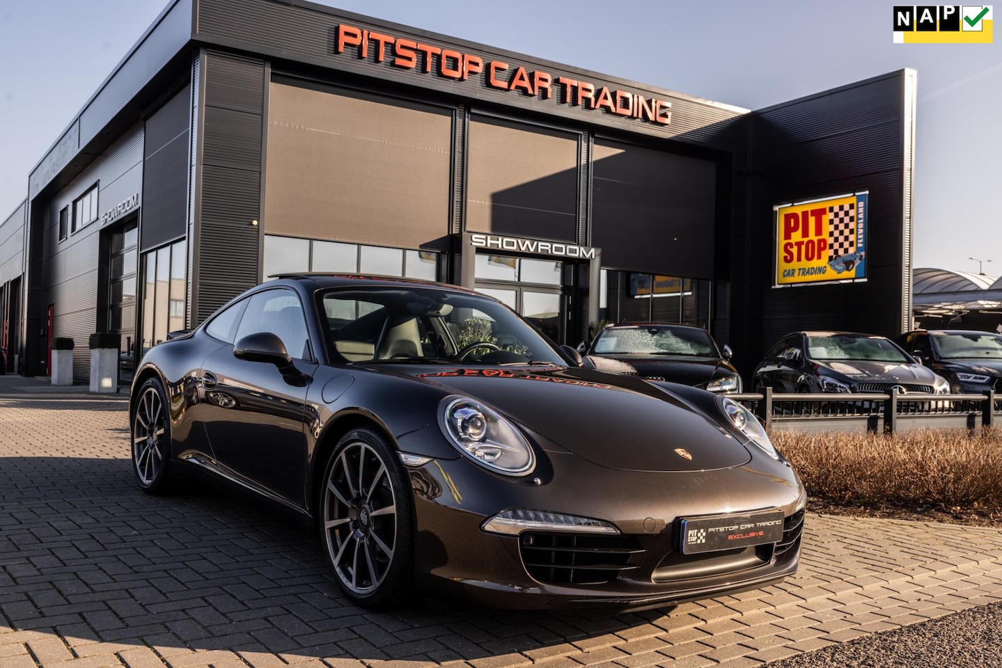 Porsche 911 - 991 3.8 Carrera S, 400 PK, NL Auto, Schuifdak, S-Uitlaat, Chrono! - AutoWereld.nl