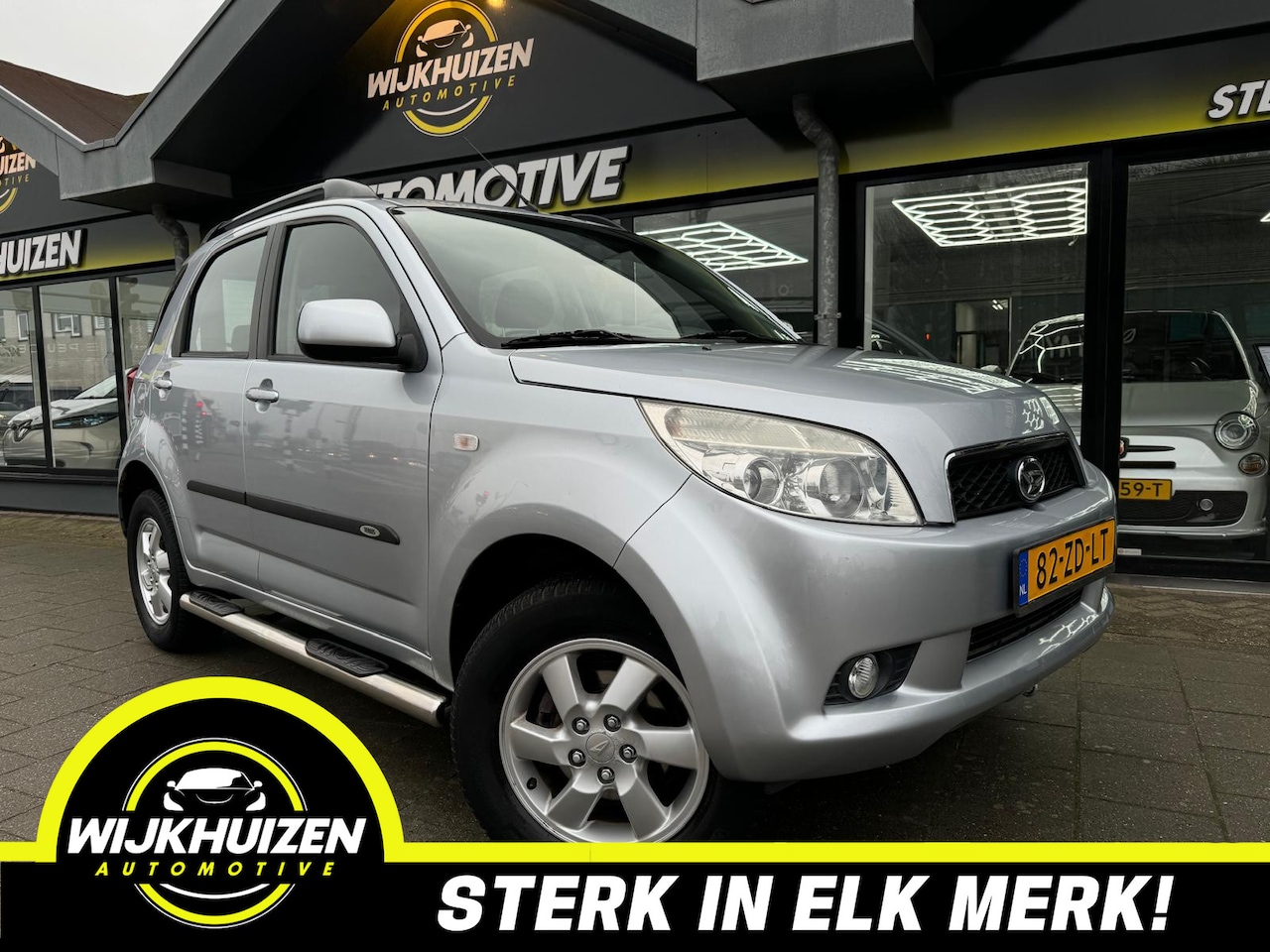 Daihatsu Terios - 1.5-16v Expedition 2WD met Airco !!! Navigatie !!! Sidebars !!! - AutoWereld.nl