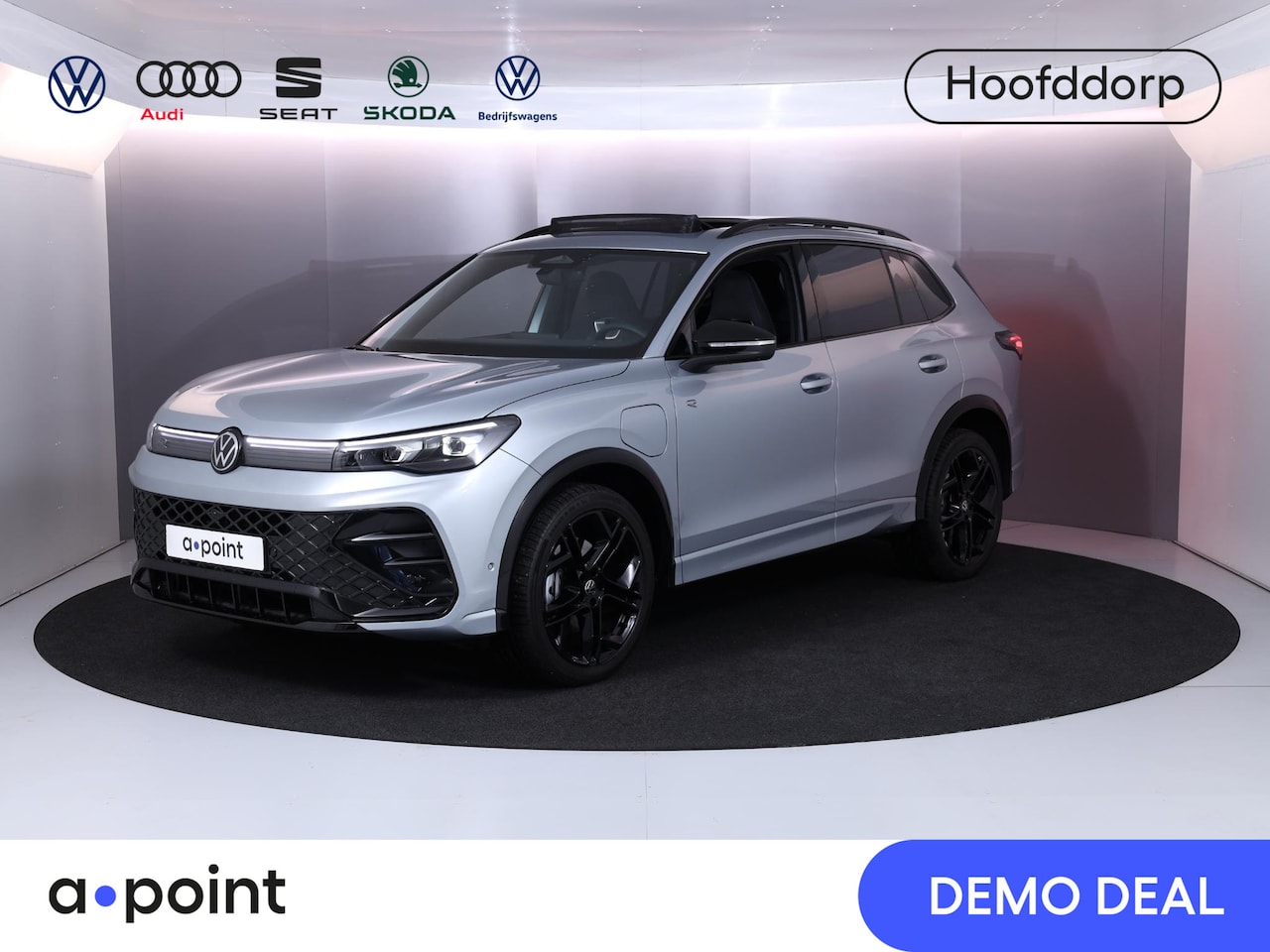 Volkswagen Tiguan - 1.5 eHybrid R-Line Business 204pk PHEV | Private lease vanaf € 875,- pm | Camera| Pano-dak - AutoWereld.nl