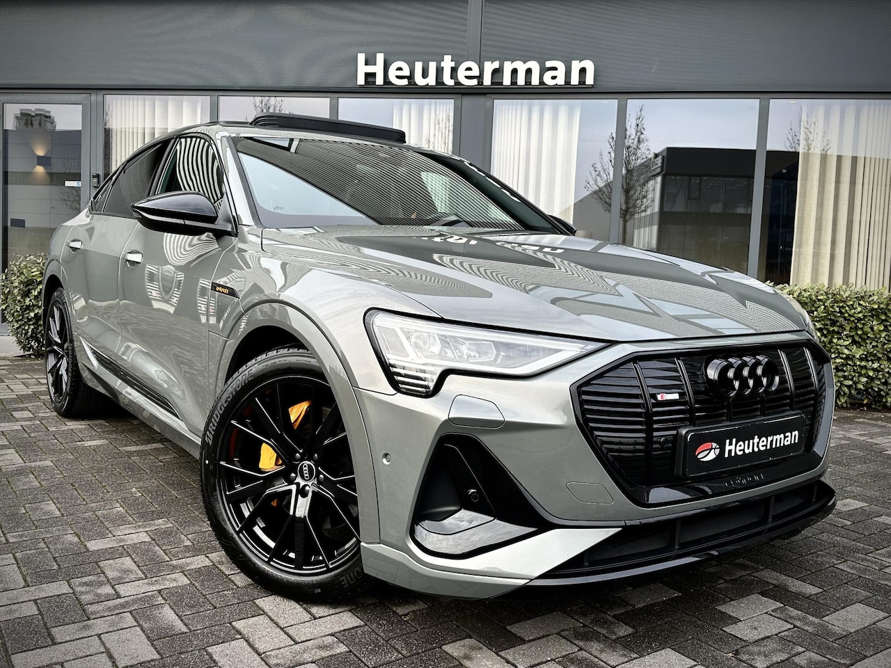 Audi e-tron Sportback - 50 Quattro Sportback Black Edition S line/ Pano/ - AutoWereld.nl