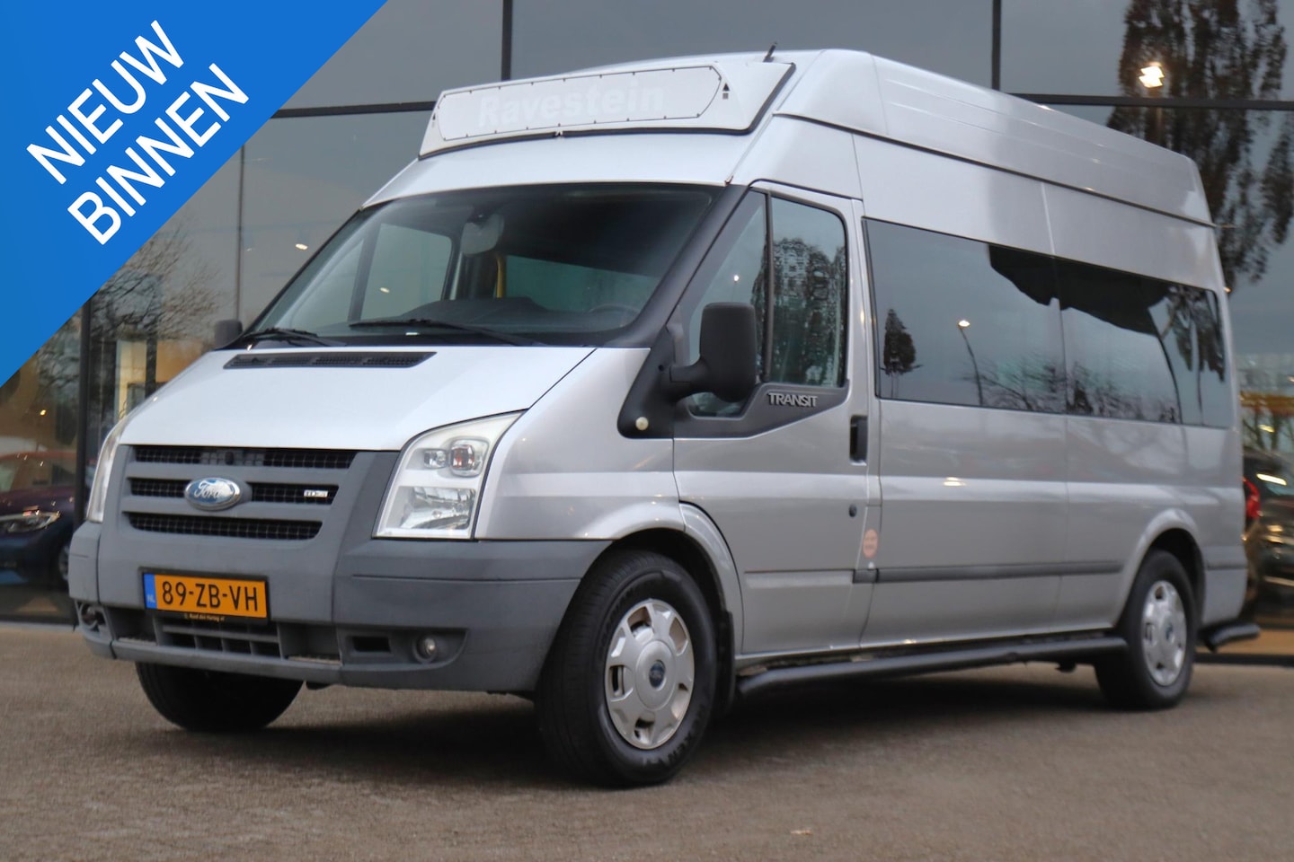 Ford Transit Kombi - 330L 2.2 TDCI HD 9-PERS. ROLSTOEL | ROLSTOELLIFT | AIRCO | VOORRUITVERW. - AutoWereld.nl