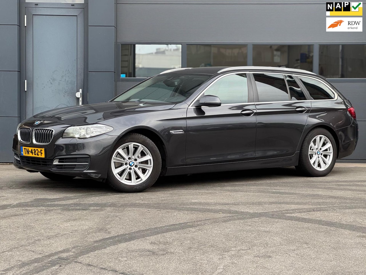 BMW 5-serie Touring - 530d High Executive Full Options - AutoWereld.nl