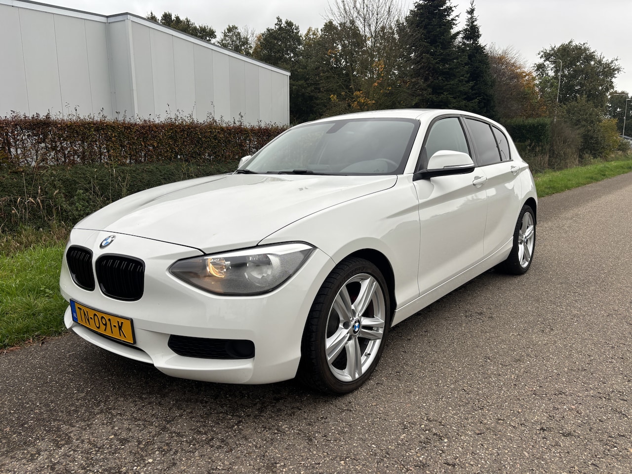 BMW 1-serie - 116i Executive / NAVI / AIRCO ECC / CRUISE / 153dkm! - AutoWereld.nl