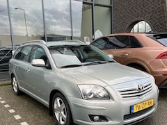 Toyota Avensis Wagon - 2.0 VVTi Luna Business Leer Navi