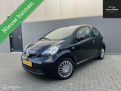 Toyota Aygo - 1.0-12V +