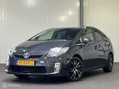 Toyota Prius - 1.8 Dynamic [ NAP climate LM cruise HUD ]