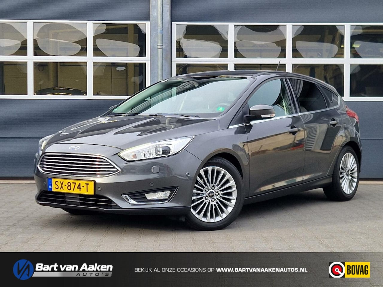 Ford Focus - 1.0 Titanium 125pk Camera Xenon Sync3 Keyless Zwenk trekhaak - AutoWereld.nl