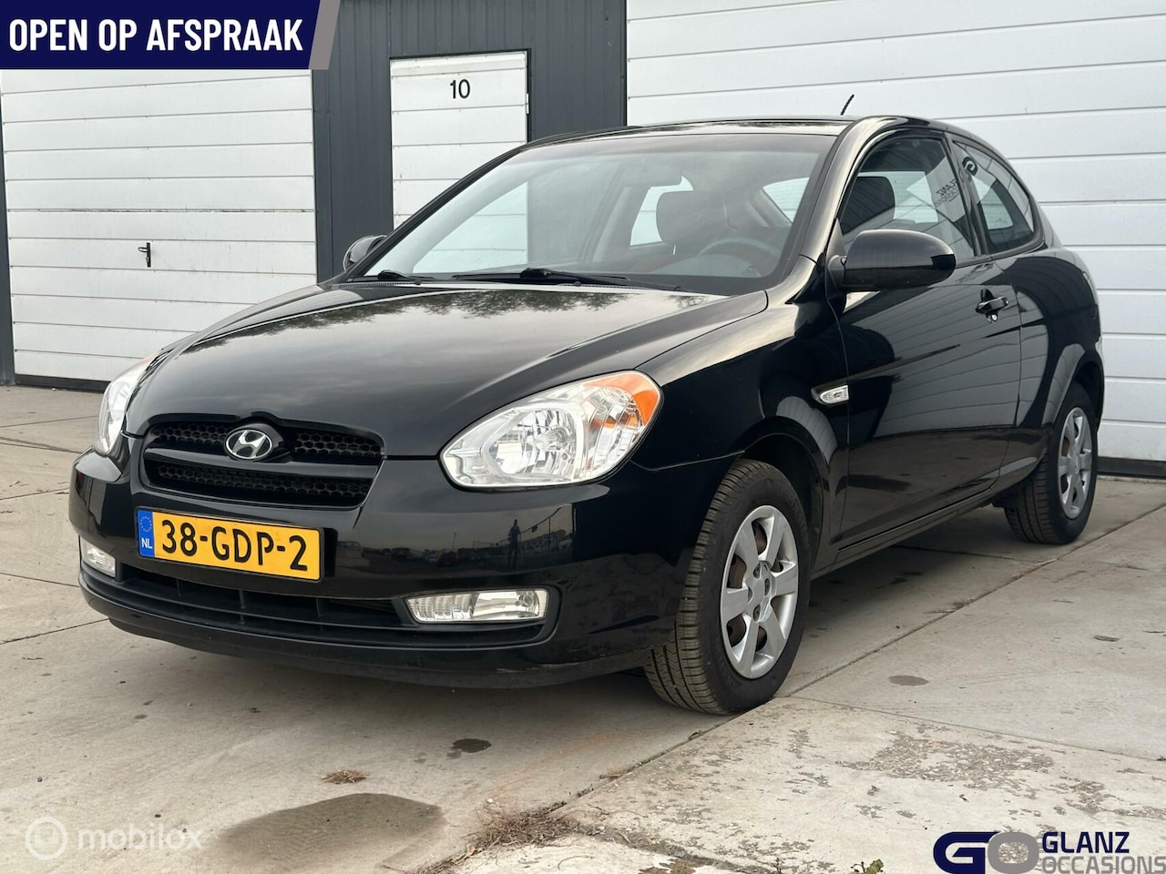 Hyundai Accent - 1.4i Dynamic First Edition 1.4i Dynamic First Edition - AutoWereld.nl