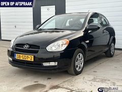 Hyundai Accent - 1.4i Dynamic First Edition