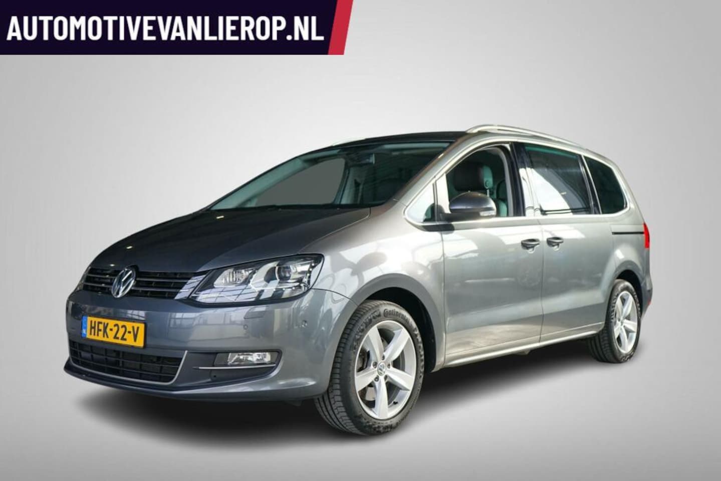 Volkswagen Sharan - 1.4 TSI Highline 7p. LEDER | PDC | STOELVERWARMING - AutoWereld.nl