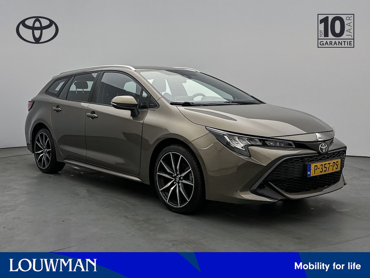 Toyota Corolla Touring Sports - 1.2 Turbo Active | Trekhaak | Camera | LM velgen | Cruise Control Adaptief | - AutoWereld.nl