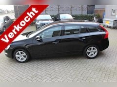 Volvo V60 - 1.5 T3 Polar Clima-Cruise-Navi-Xenon-Stoelverwarming 49.000 KM