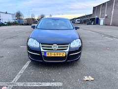 Volkswagen Jetta - 1.6 Comfortline