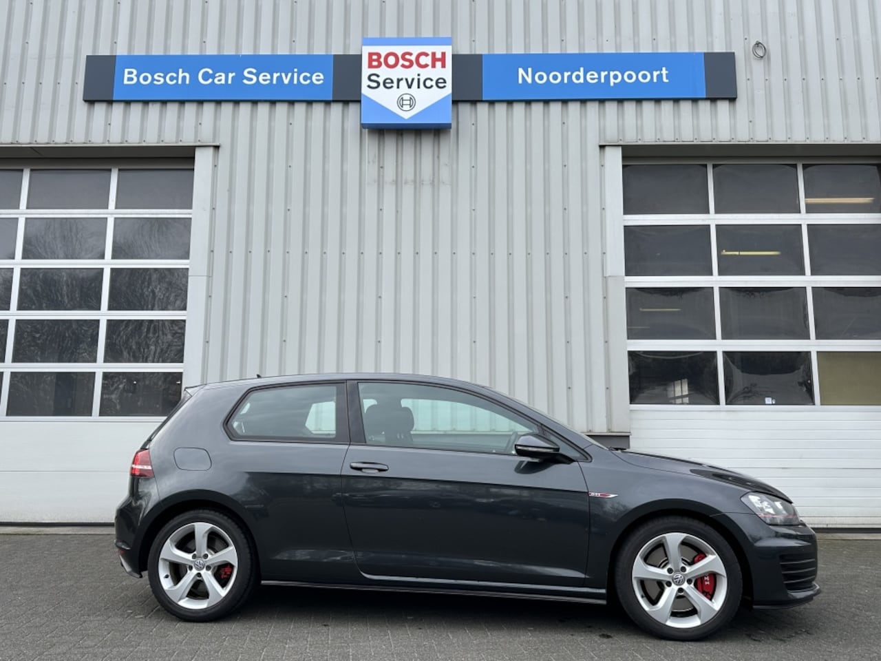 Volkswagen Golf - 2.0 TSI GTI Performance Edition 40 2.0 TSI GTI Performance Edition 40 - AutoWereld.nl