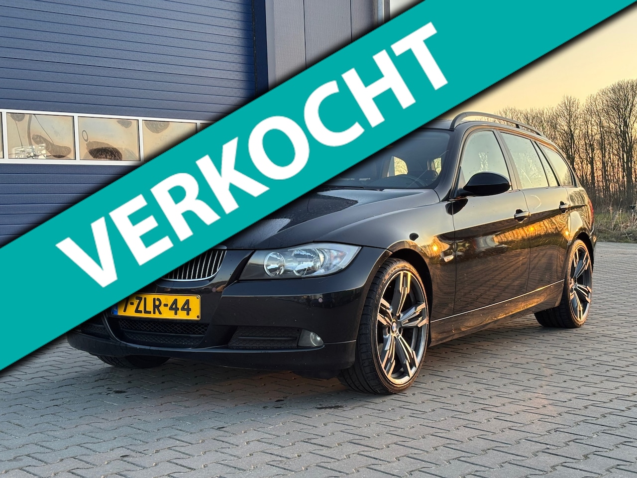 BMW 3-serie Touring - 318i | Cruise control + Navi | - AutoWereld.nl