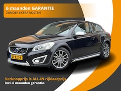 Volvo C30 - D2 R-EDITION LEER/NAVI/XENON/TREKKHAAK/NL-AUTO/149.000 KM