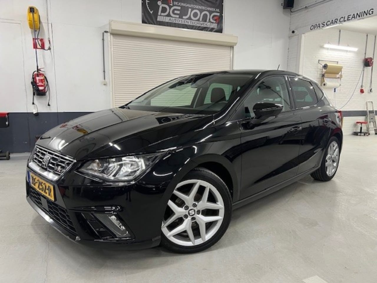 Seat Ibiza - 1.0 TSI FR BNSINT. Media systeem, Cruise Ctrl, Led - AutoWereld.nl