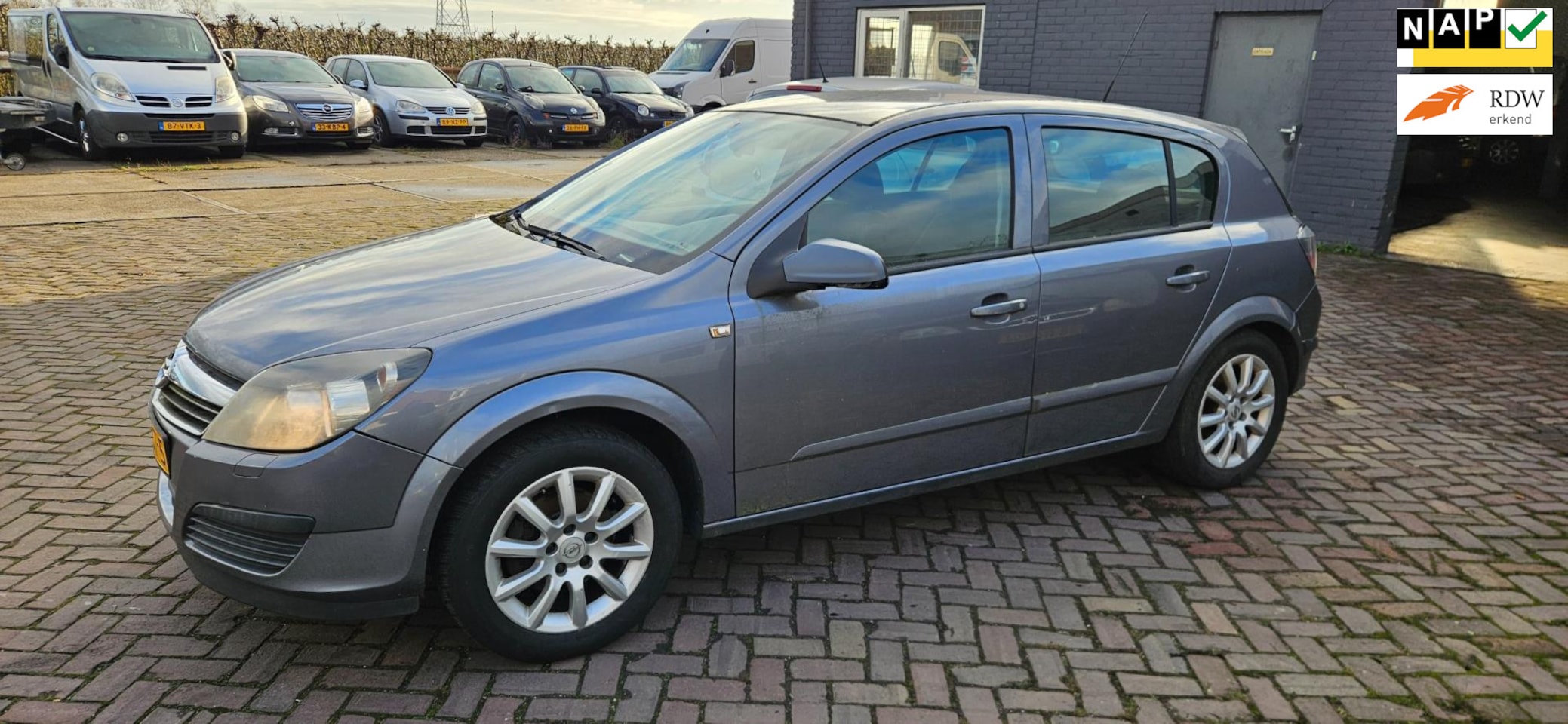 Opel Astra - 1.6 Temptation 5 deurs Airco apk 02 2026 - AutoWereld.nl