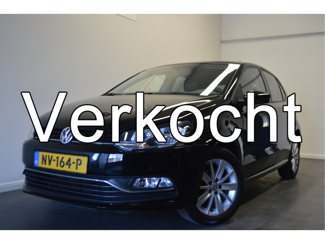 Volkswagen Polo - 1.2 TSI Comfortline Business R 1.2 TSI Comfortline Business R , TREKHAAK , NAVI , CR CONTR  , L BEKL , V STOEL VERW - AutoWereld.nl