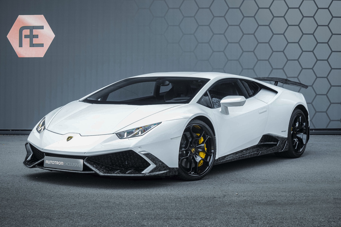 Lamborghini Huracán - LP610-4 5.2 V10 | FULL EXTERIOR CARBON PACK | ACHTERUITRIJCAMERA | KERAMISCH | LIFTING | B - AutoWereld.nl