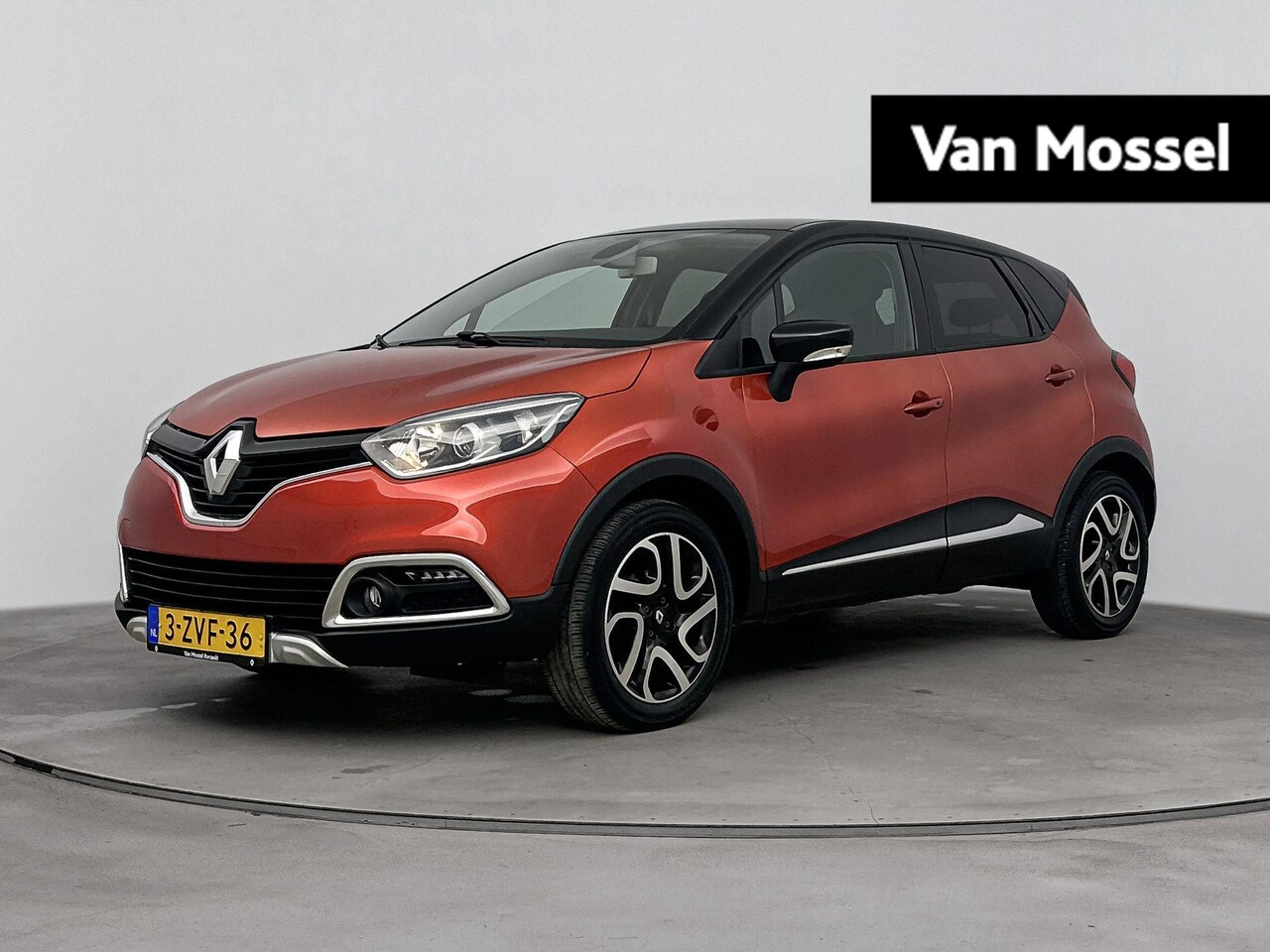 Renault Captur - 0.9 TCe 90Pk Helly Hansen | Climate Control | Cruise Control | Navigatie | Parkeersensoren - AutoWereld.nl