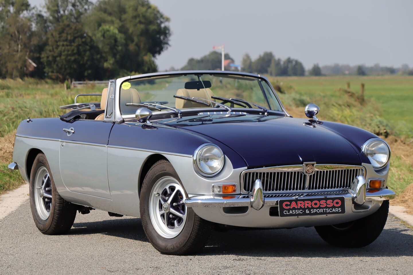 MG B type - 1.8 Roadster Overdrive Two-tone - AutoWereld.nl