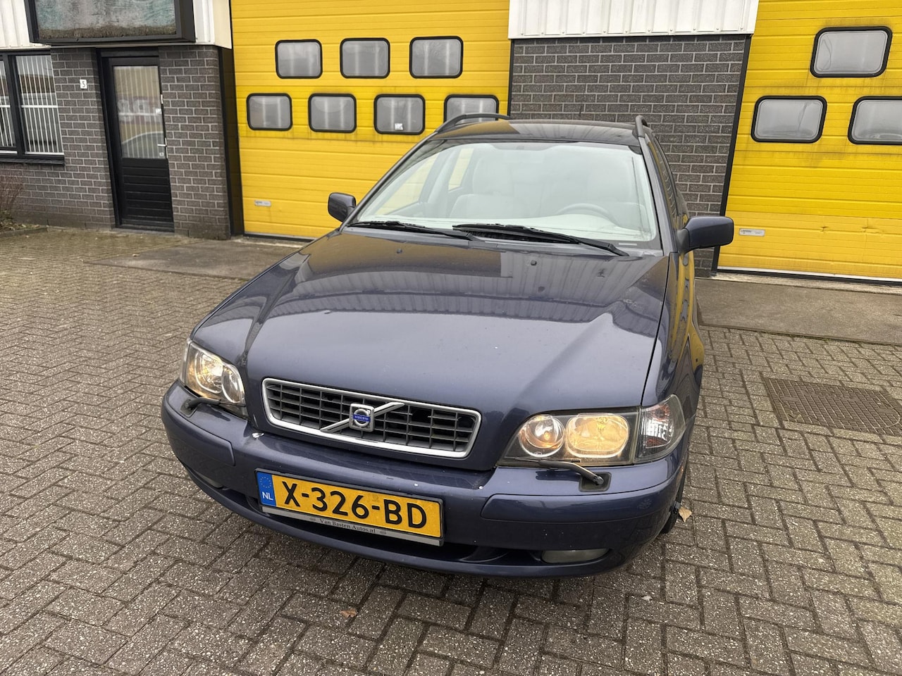 Volvo V40 - 2.0 T4 |Nieuw APK|Airco - AutoWereld.nl