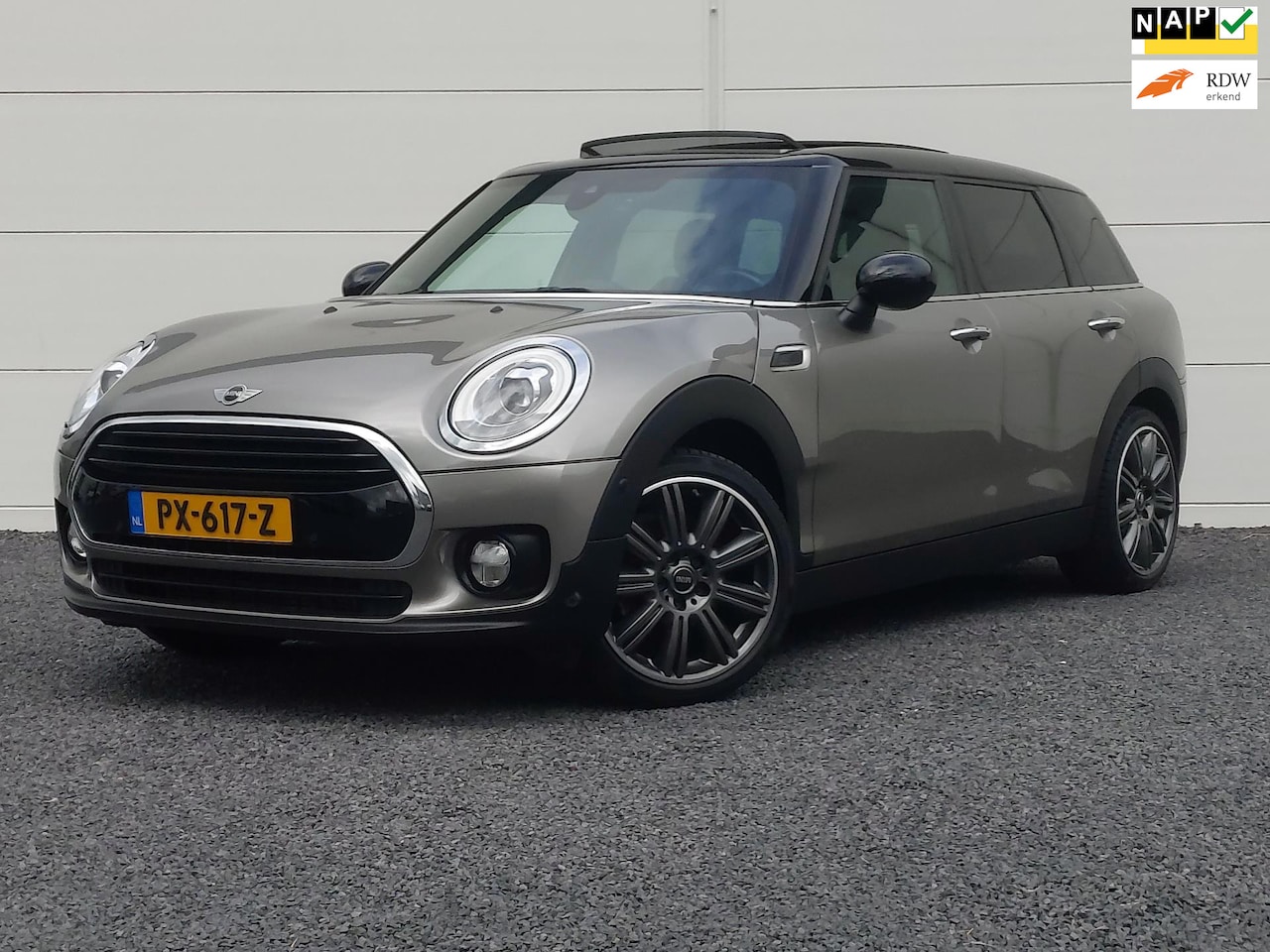 MINI Clubman - Mini 1.5 Cooper AUT ORG NL PANO KEYLESS HARMAN KARDON SFEERVERICHTING - AutoWereld.nl