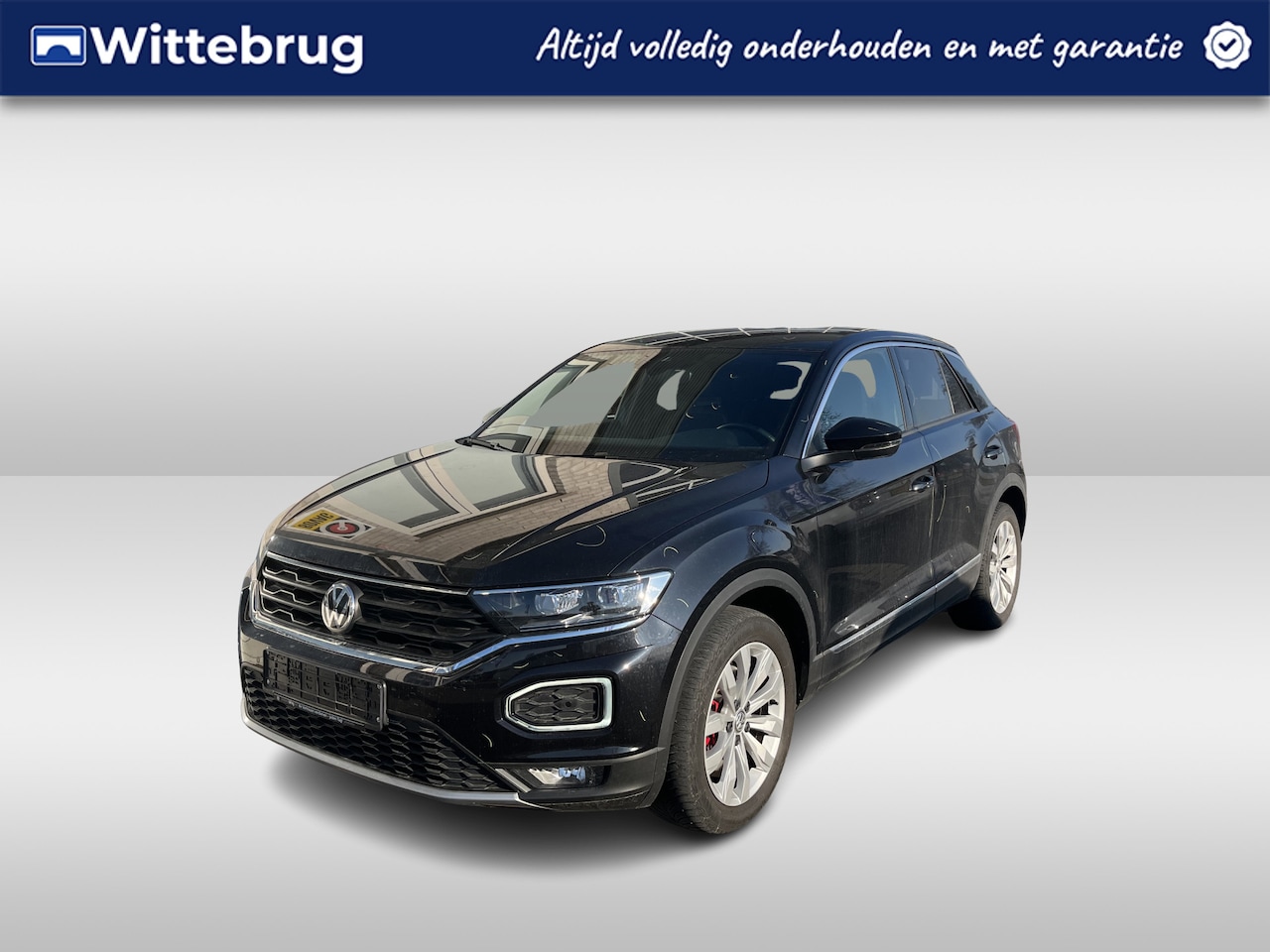 Volkswagen T-Roc - 1.5 TSI Sport / AUTOMAAT/ ADAPT. CRUISE/ NAVI/ PARK. SENSOREN V&A/ CLIMATE/ STUUR & STOELV - AutoWereld.nl