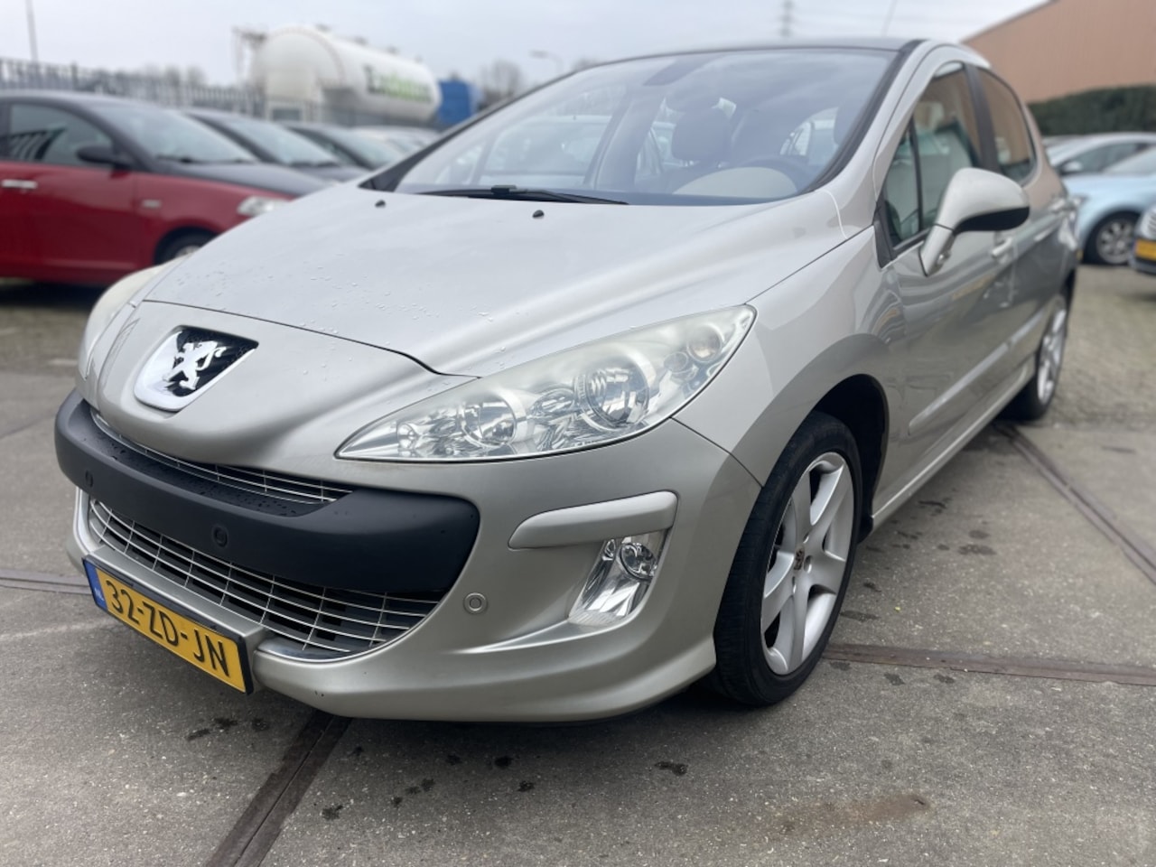 Peugeot 308 - 1.6 VTi XT CLIMA!PANO!INRUILMOGELIJK! - AutoWereld.nl