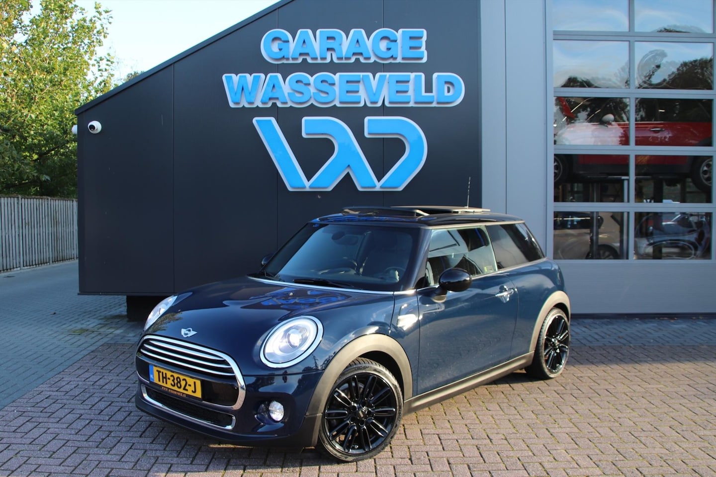 MINI Cooper - Mini 1.5 Chili Serious Busin. Pano/Schuif/kantel/Stoelverw - AutoWereld.nl