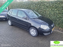 Volkswagen Polo - 1.4-16V navi/pioneer apk t-m o4-2026