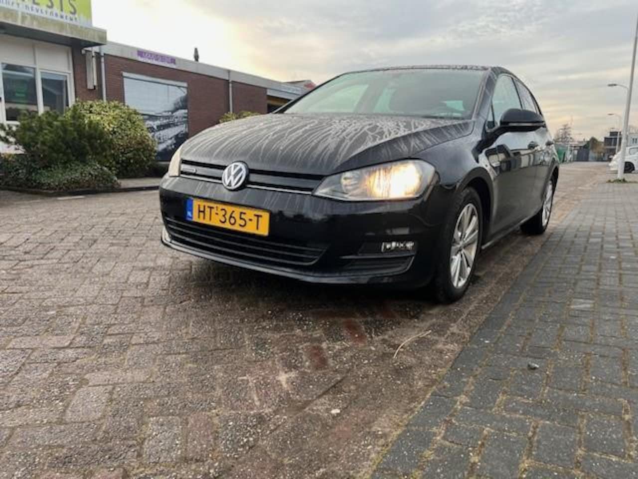 Volkswagen Golf - 1.0 TSI Business Edition Connected 1.0 TSI Business Edition Connected - AutoWereld.nl