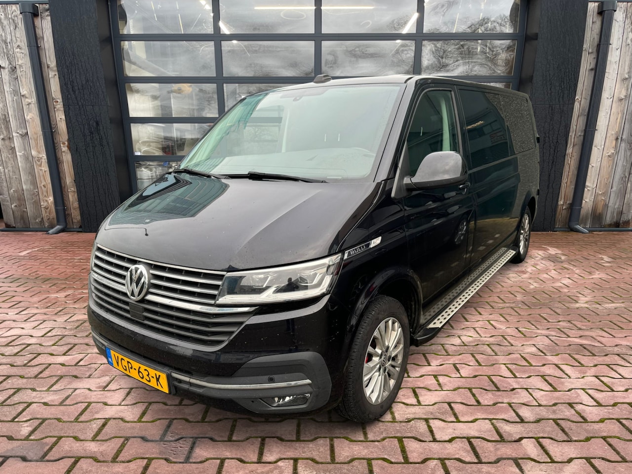 Volkswagen Transporter - 2.0 TDI 150PK DSG L2H1 30 DC Bulli | LED | Virtual | ACC | Sidebars | Navi | App-connect | - AutoWereld.nl