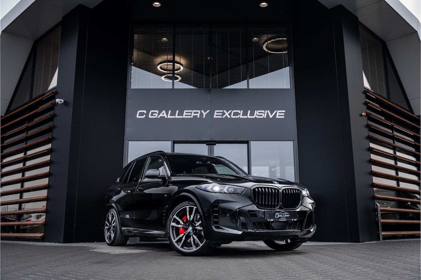 BMW X5 - xDrive50e - M Sport | Panorama | H&K | Memory | HUD - AutoWereld.nl