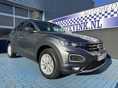 Volkswagen T-Roc - 1.5 TSI ADAP CRUISE NAVI PDC ALL SEASON