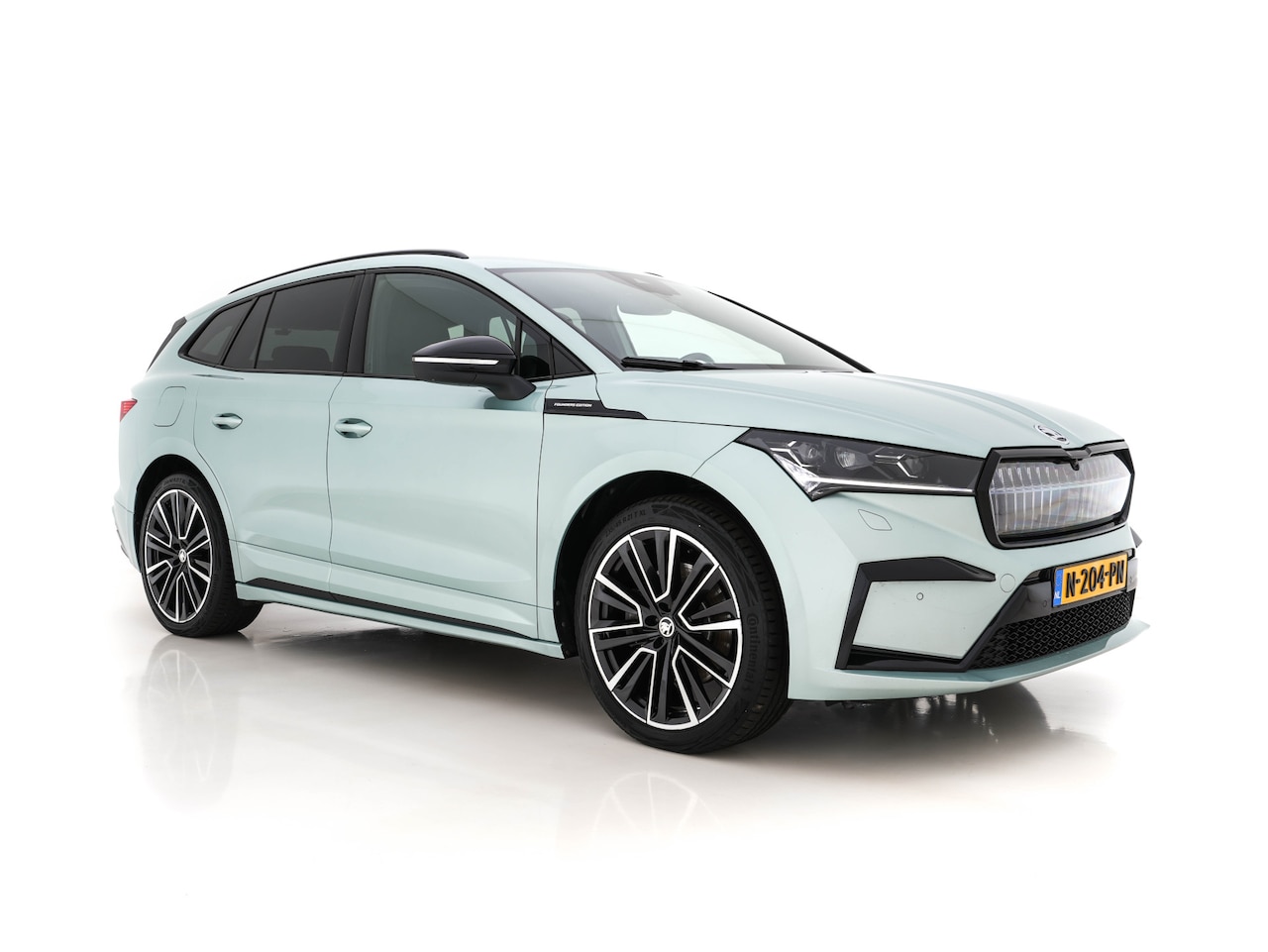 Skoda Enyaq iV - 80 Founders Edition Silver [ 3-Fase ] (INCL-BTW) *ADAPTIVE-CRUISE | FULL-LED | FUL-LEATHER - AutoWereld.nl