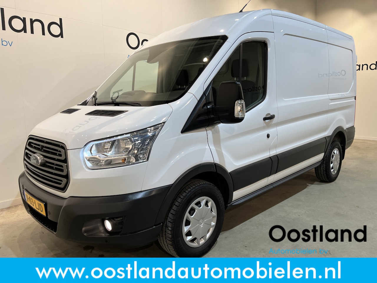 Ford Transit - 2.0 TDCI L2H2 130 PK Trend / Euro 6 / Airco / Cruise Control / Trekhaak / PDC / 3-Zits / 4 - AutoWereld.nl