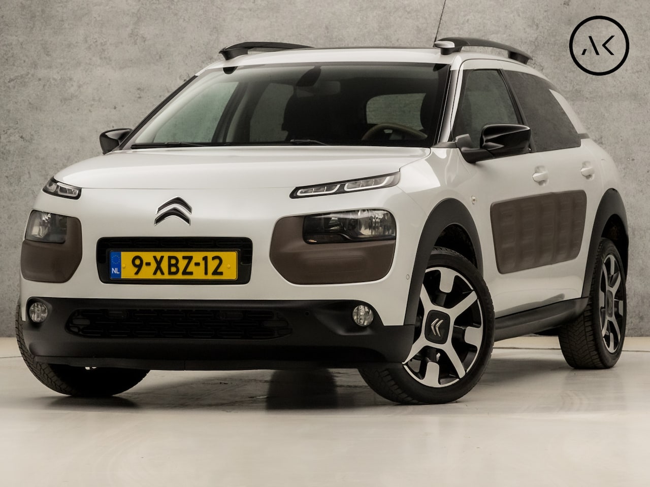 Citroën C4 Cactus - 1.2 e-VTi Shine (PANORAMADAK, NAVIGATIE, CLIMATE, DIGITAL COCKPIT, CAMERA, SPORTSTOELEN, P - AutoWereld.nl