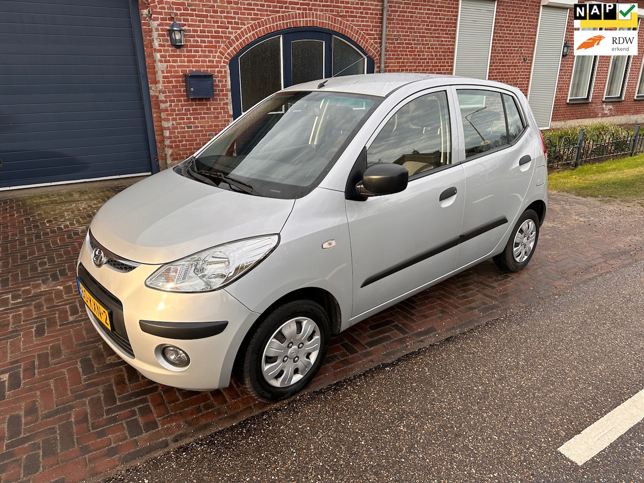 Hyundai i10 - 1.1 Active AUTOMAAT apk t/m 21-05-2025 - AutoWereld.nl