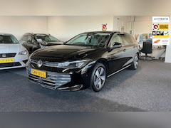 Volkswagen Passat Variant - 1.5 eTSI Business, Nav, Climate, Cruise, Massage, Trekhaak, Alcantara, Trekhaak